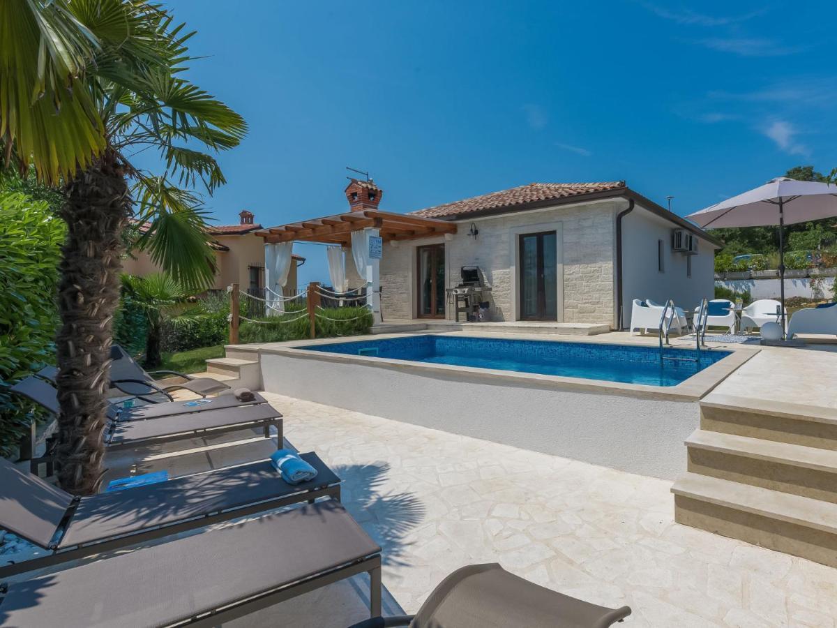 Holiday Home Villa Joy By Interhome Новиград Экстерьер фото